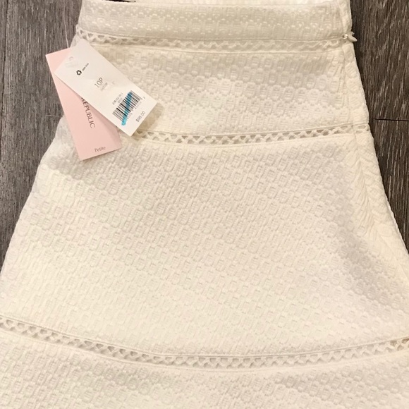 Banana Republic Petite White Knit Mini Skirt - Picture 4 of 4
